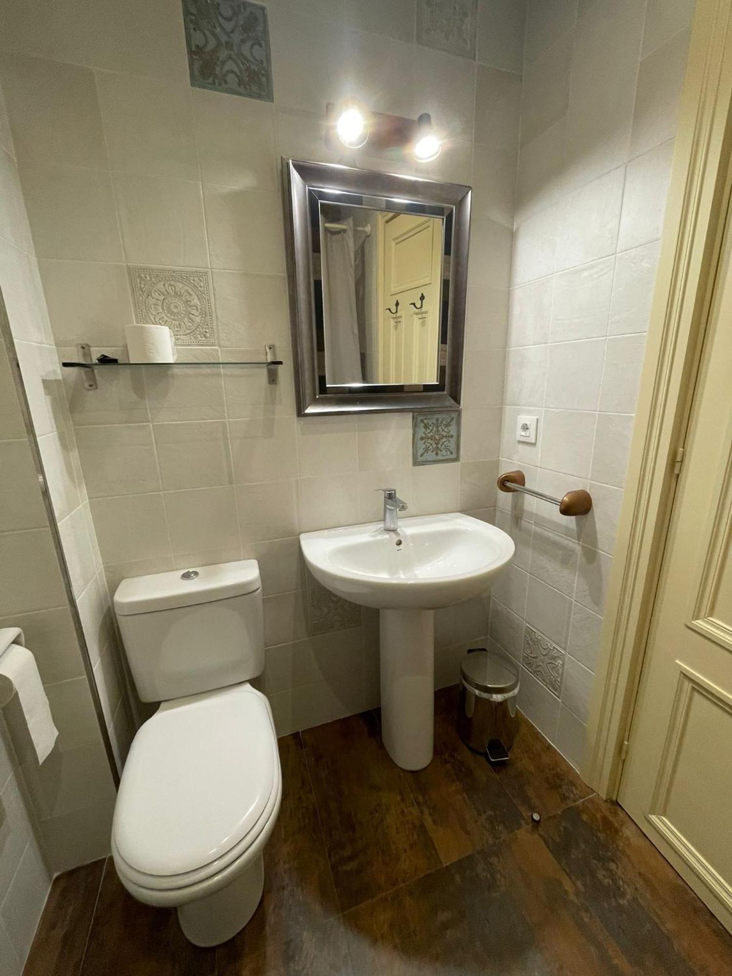 Hostal Esmeralda Comillas Bagian luar foto