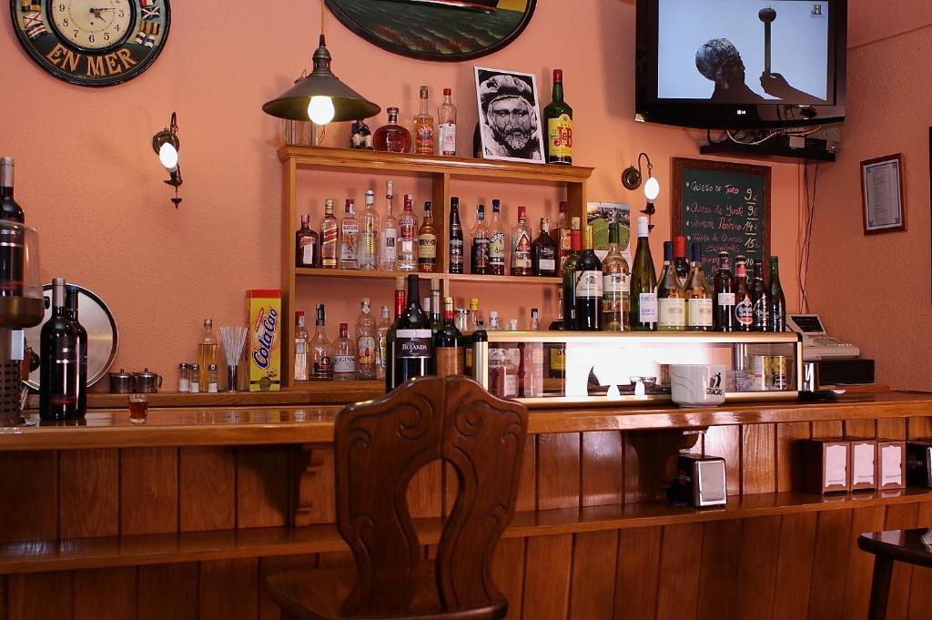 Hostal Esmeralda Comillas Bagian luar foto